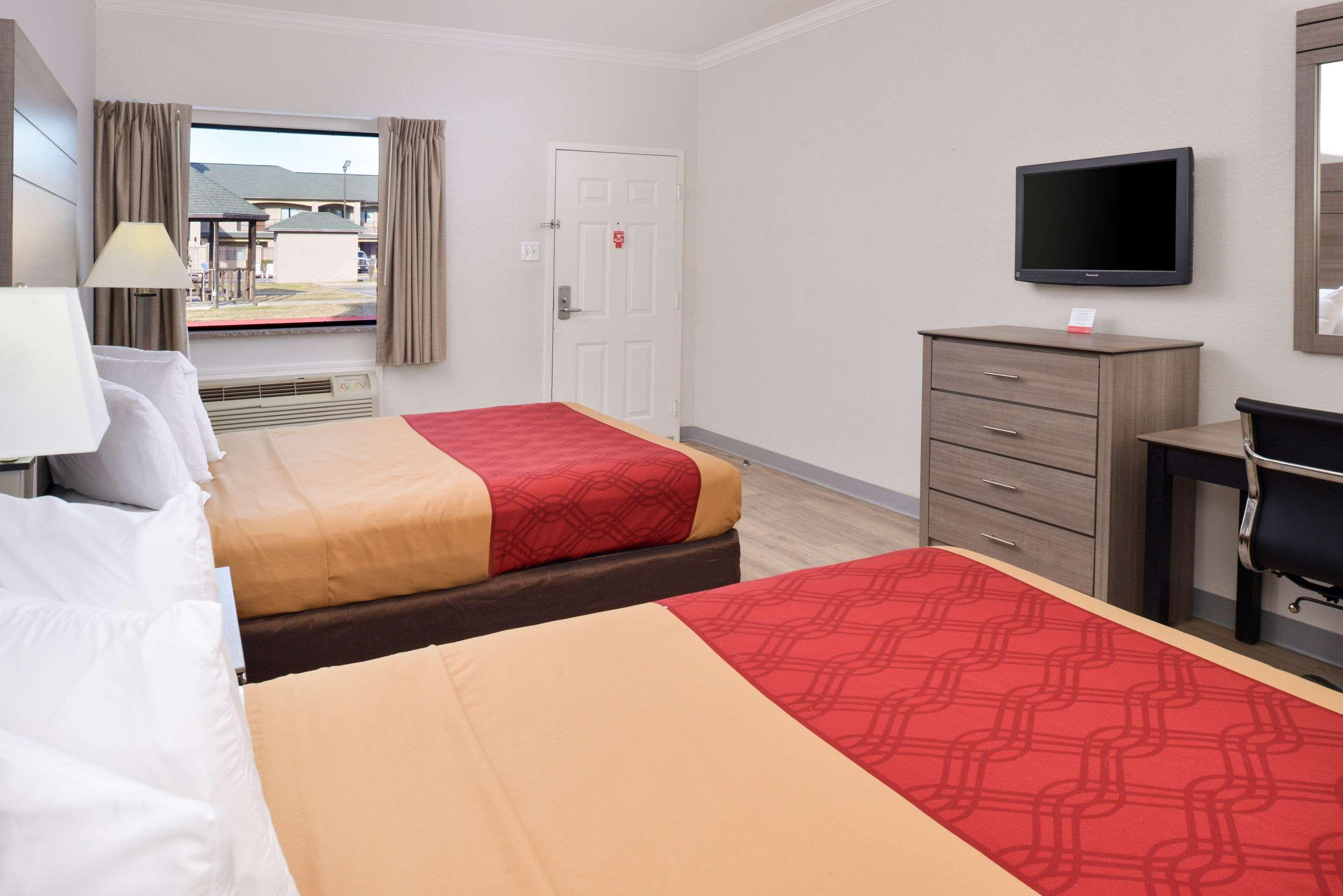 Econo Lodge Inn & Suites Port Arthur Near Sabine Pass Bagian luar foto
